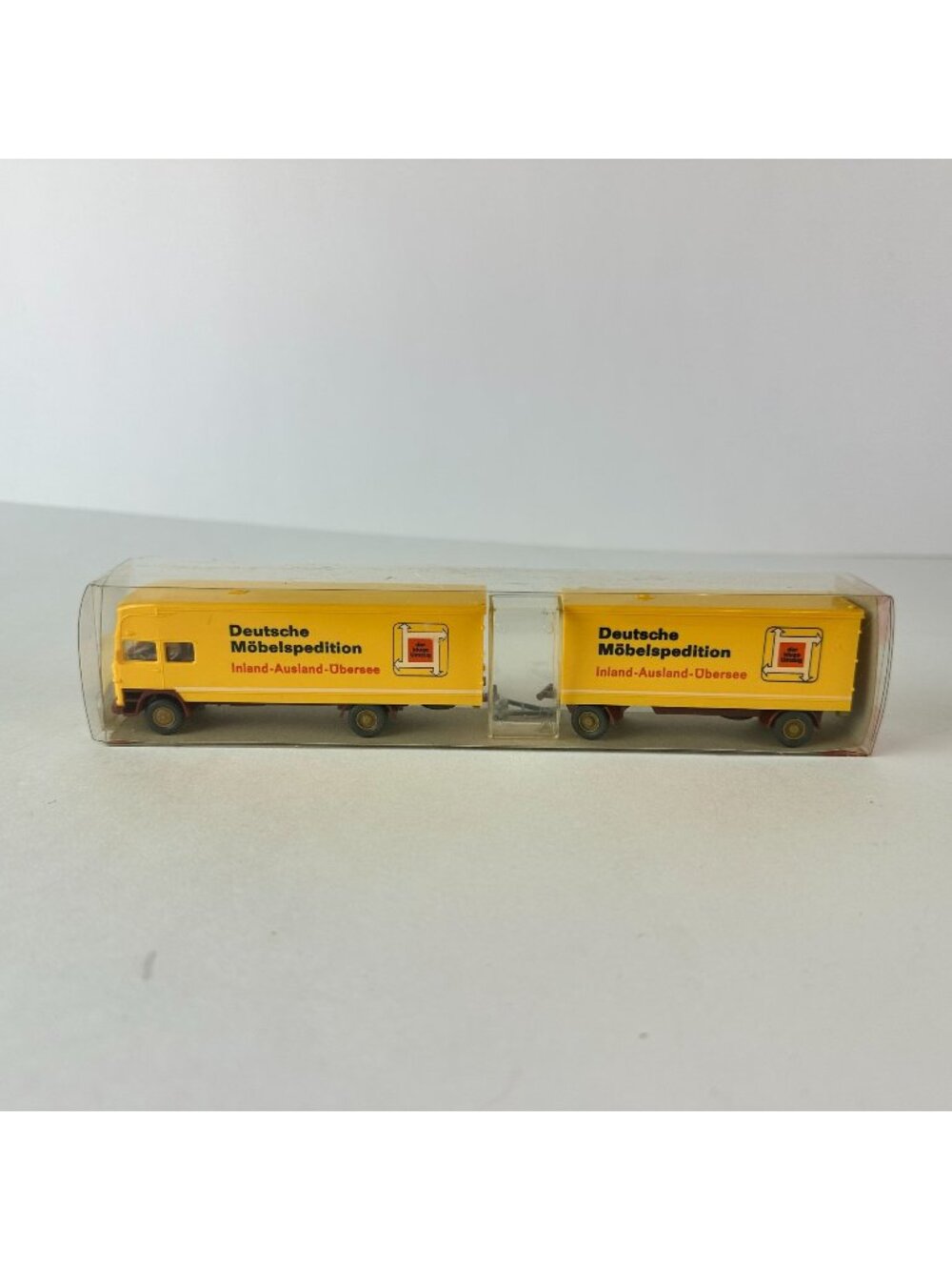 Wiking Möbel Ferntransport Model Truck Set 500 Yellow